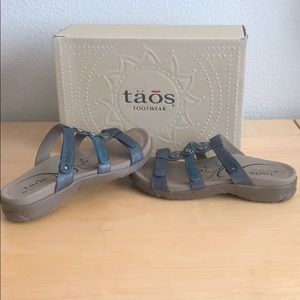 Taos sandals